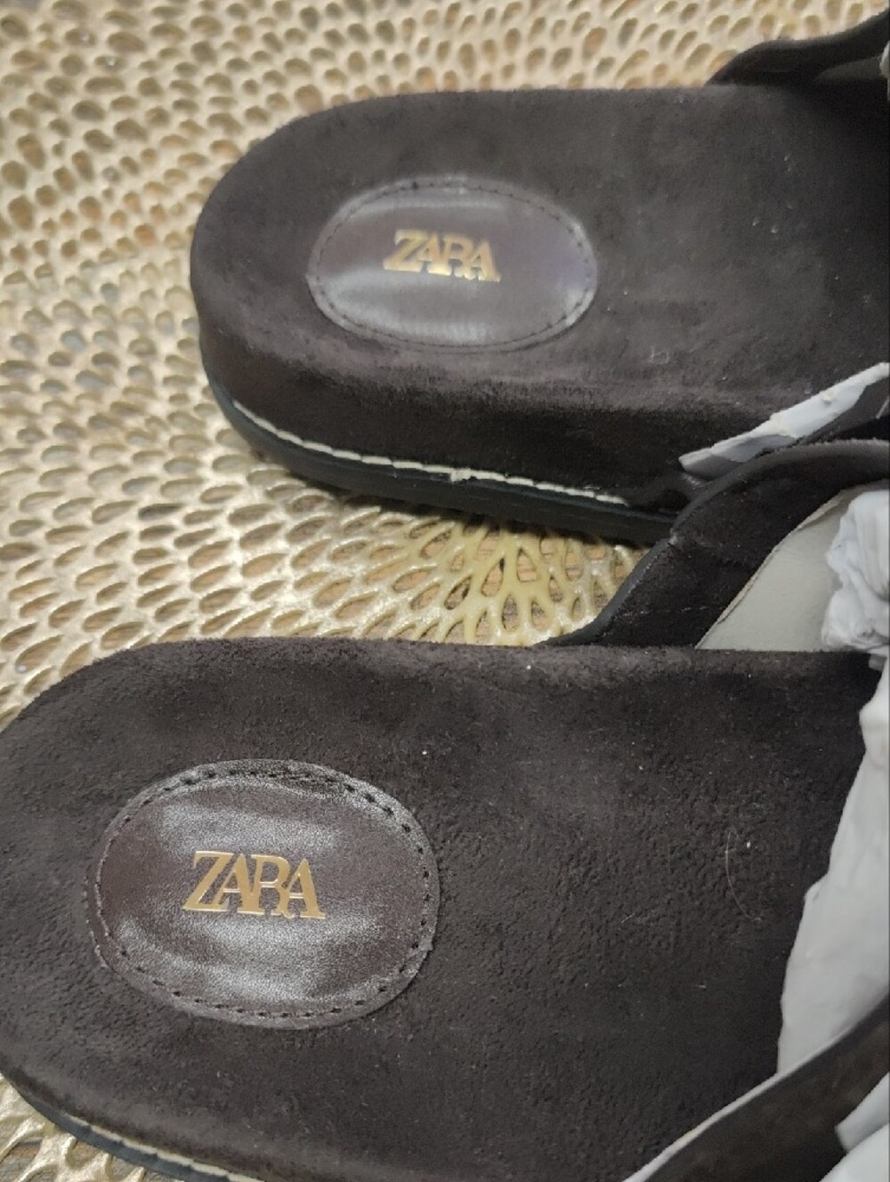 Zara Brown Leather Shoes with Gold Accent - Picture 2 of 9